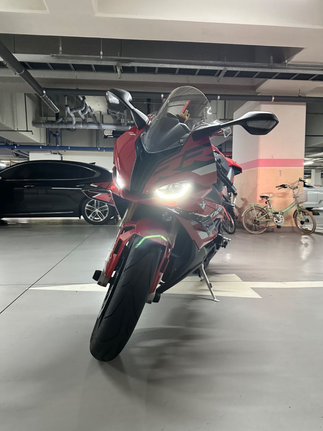 BMW S 1000 RR 2023 레드 사진 4