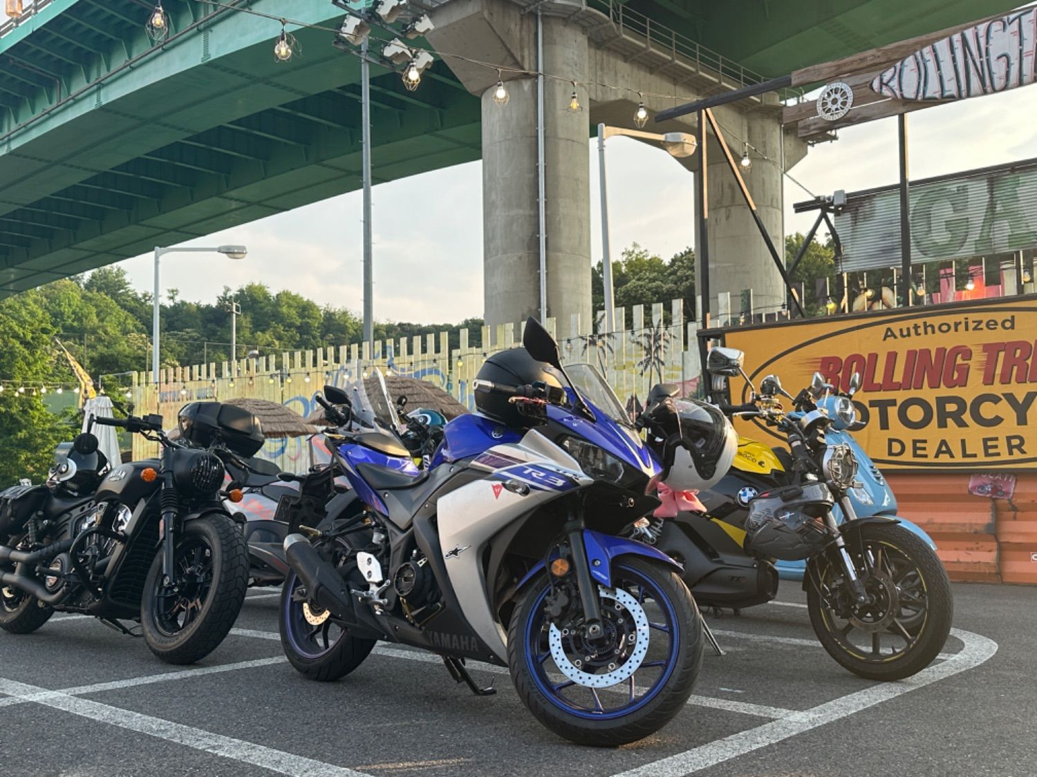 야마하 YZF R3 thumb 2