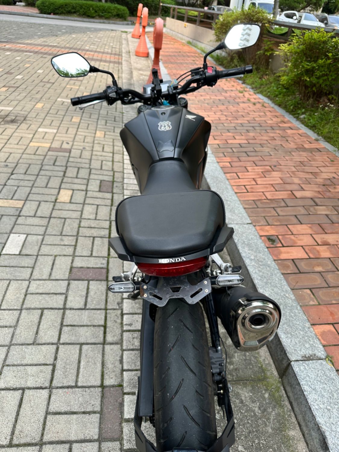 혼다 CB 300 R thumb 2