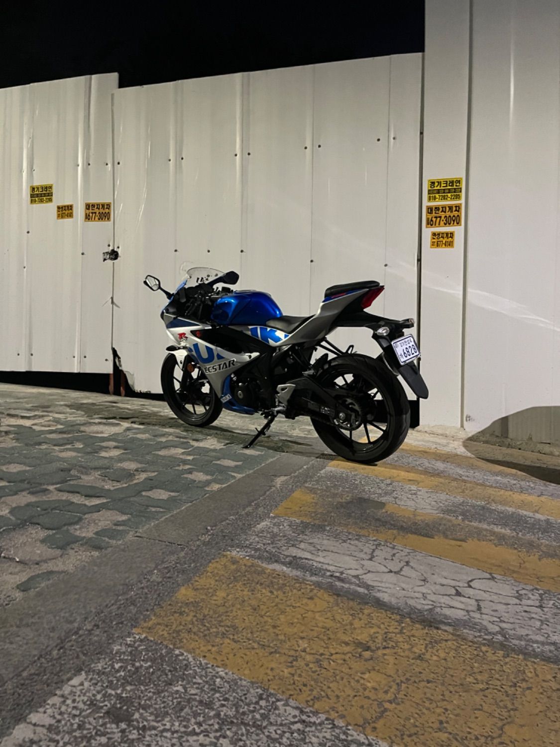 스즈키 GSX R 125 ABS thumb 2