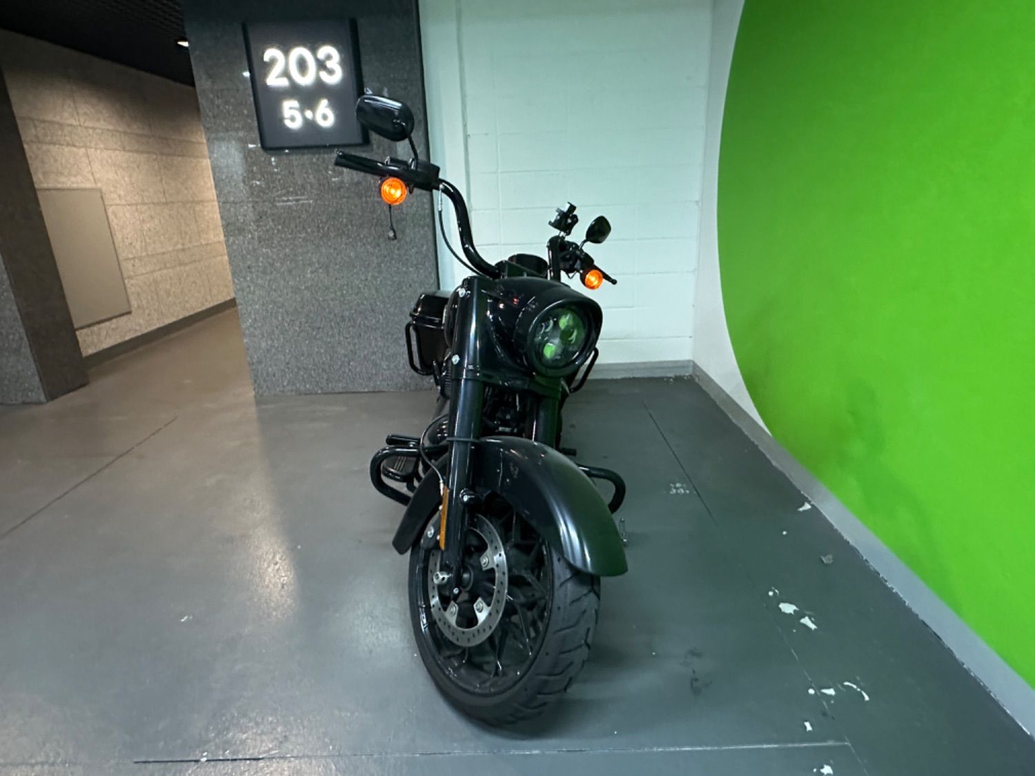 할리데이비슨 로드킹 스페셜 thumb 2