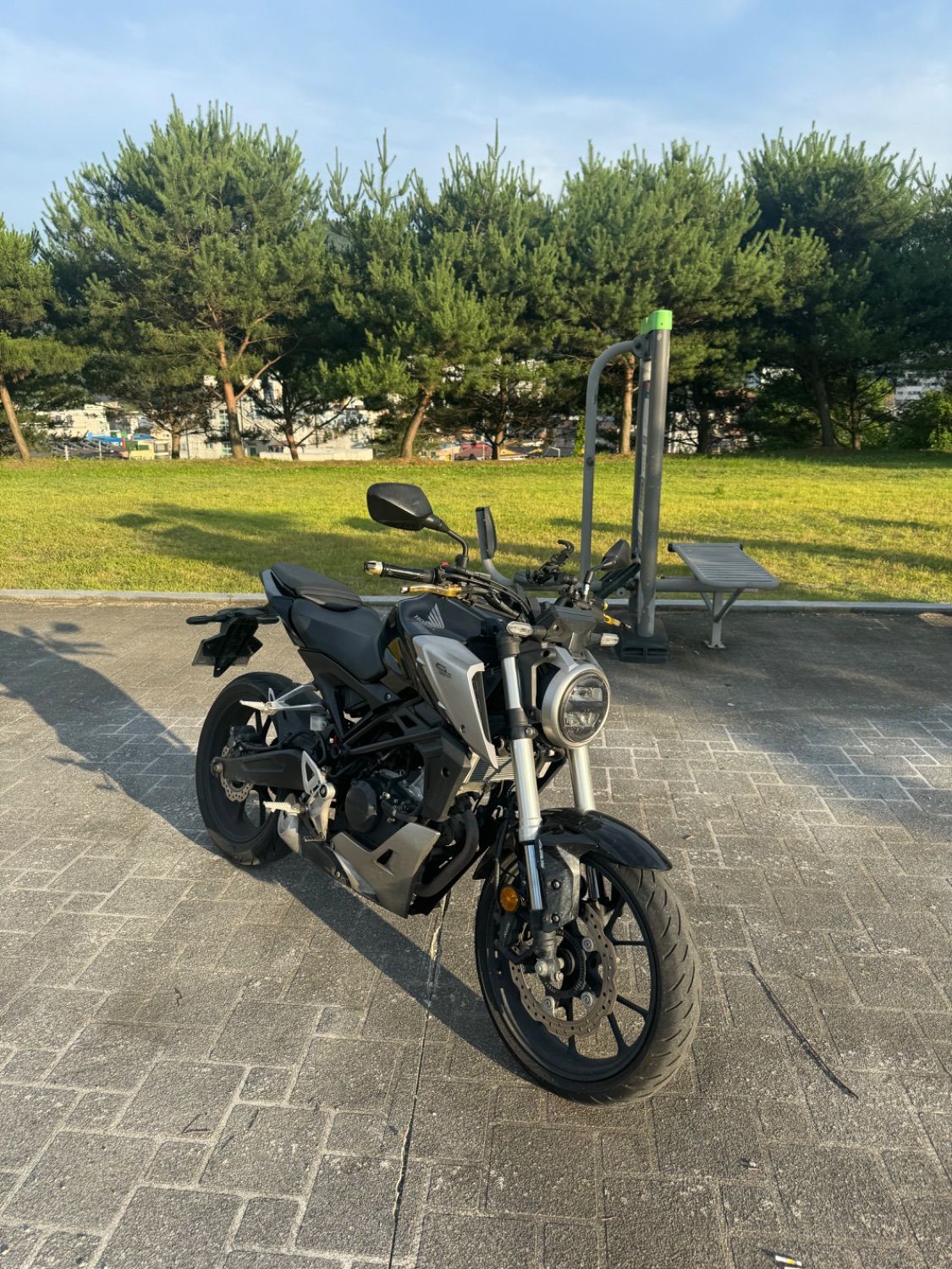 혼다 CB 125 R thumb 2