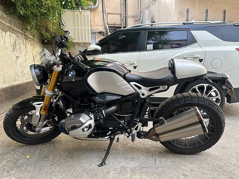 BMW R nine T thumb 2