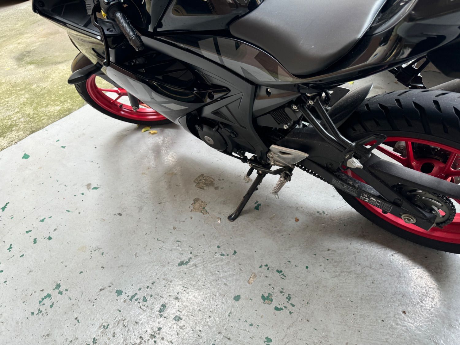 스즈키 GSX S 125 thumb 2