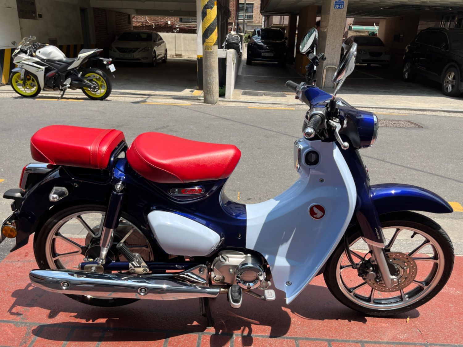 혼다 C 125 thumb 2