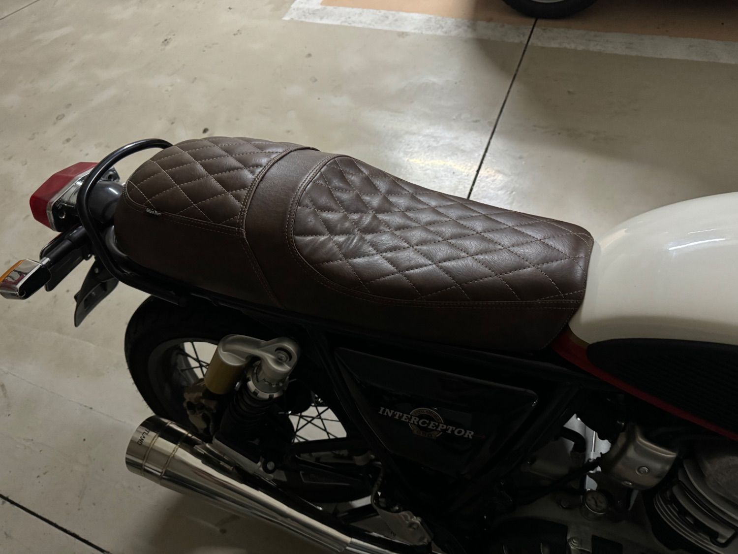 로얄엔필드 인터셉터 650 thumb 2