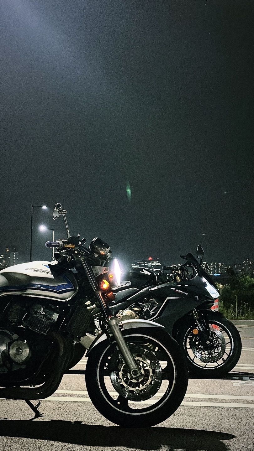 혼다 CB 400 thumb 2