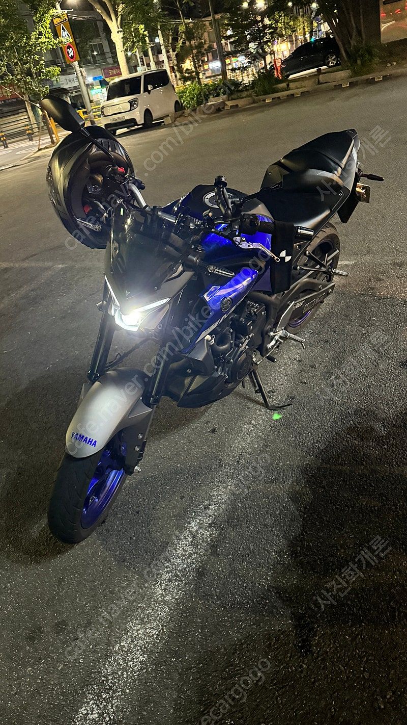 야마하 MT 03 thumb 2