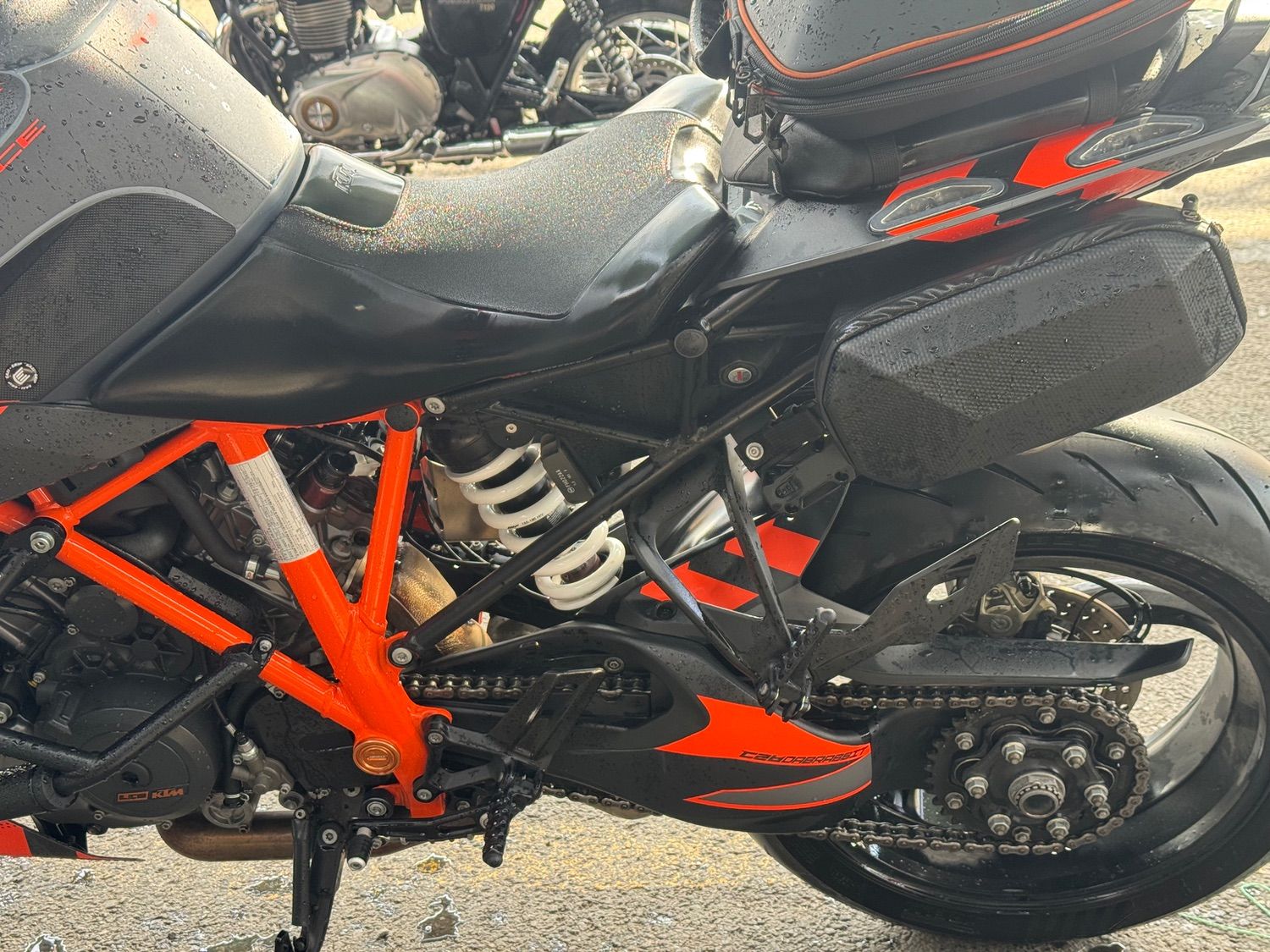 KTM 1290 슈퍼듀크 GT 2022 레드 사진 8