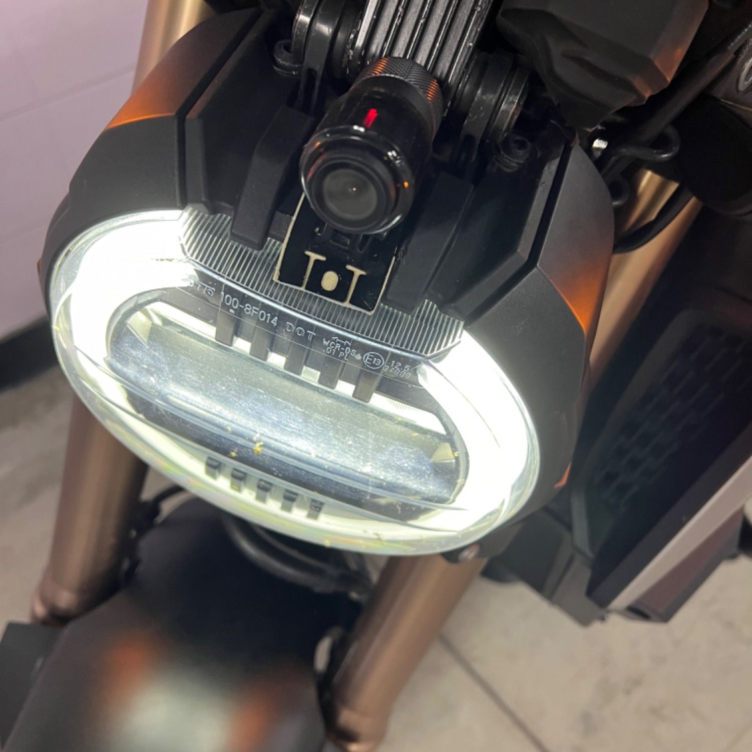 혼다 CB 650 R 2019 버건디 사진 2