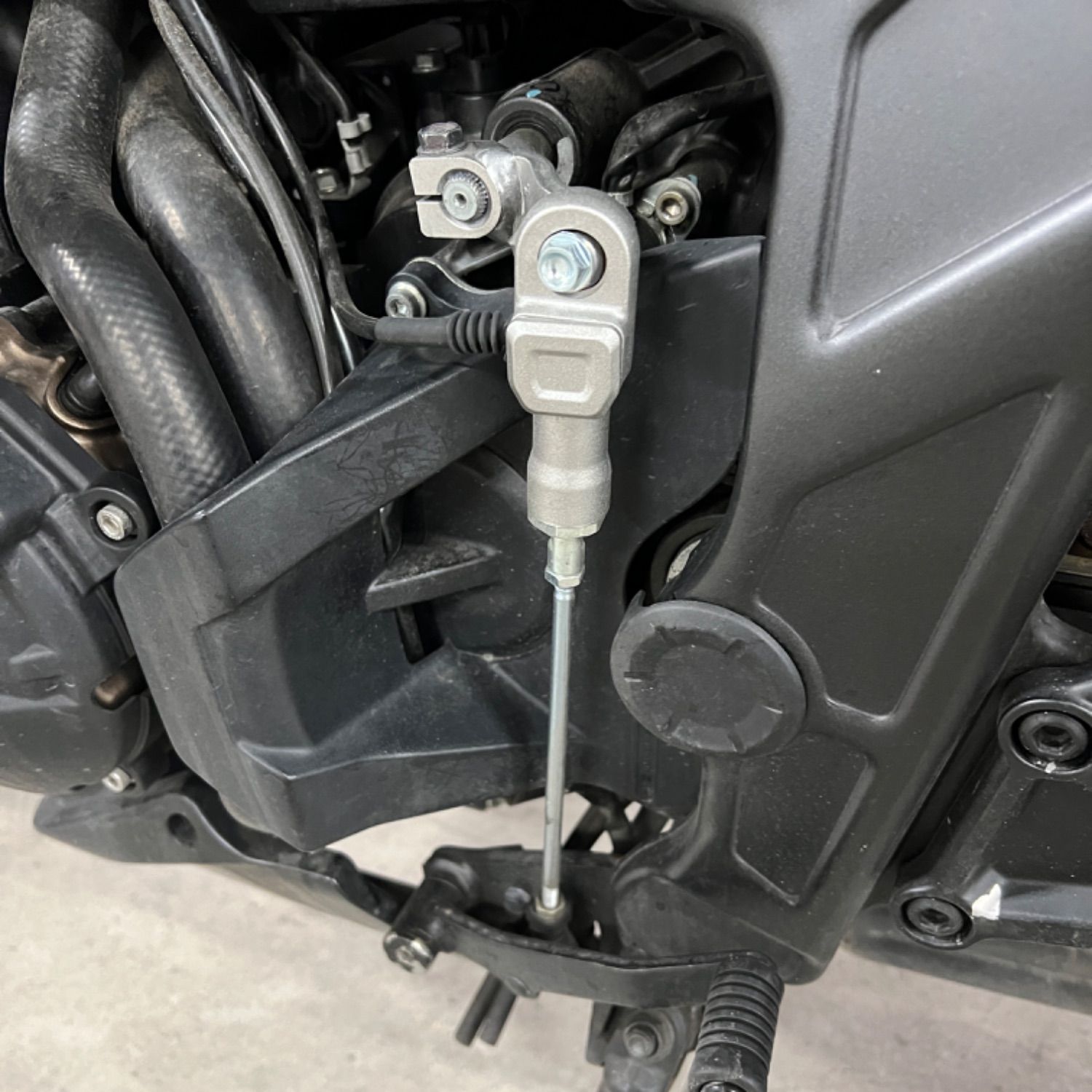 혼다 CB 650 R 2019 버건디 사진 3