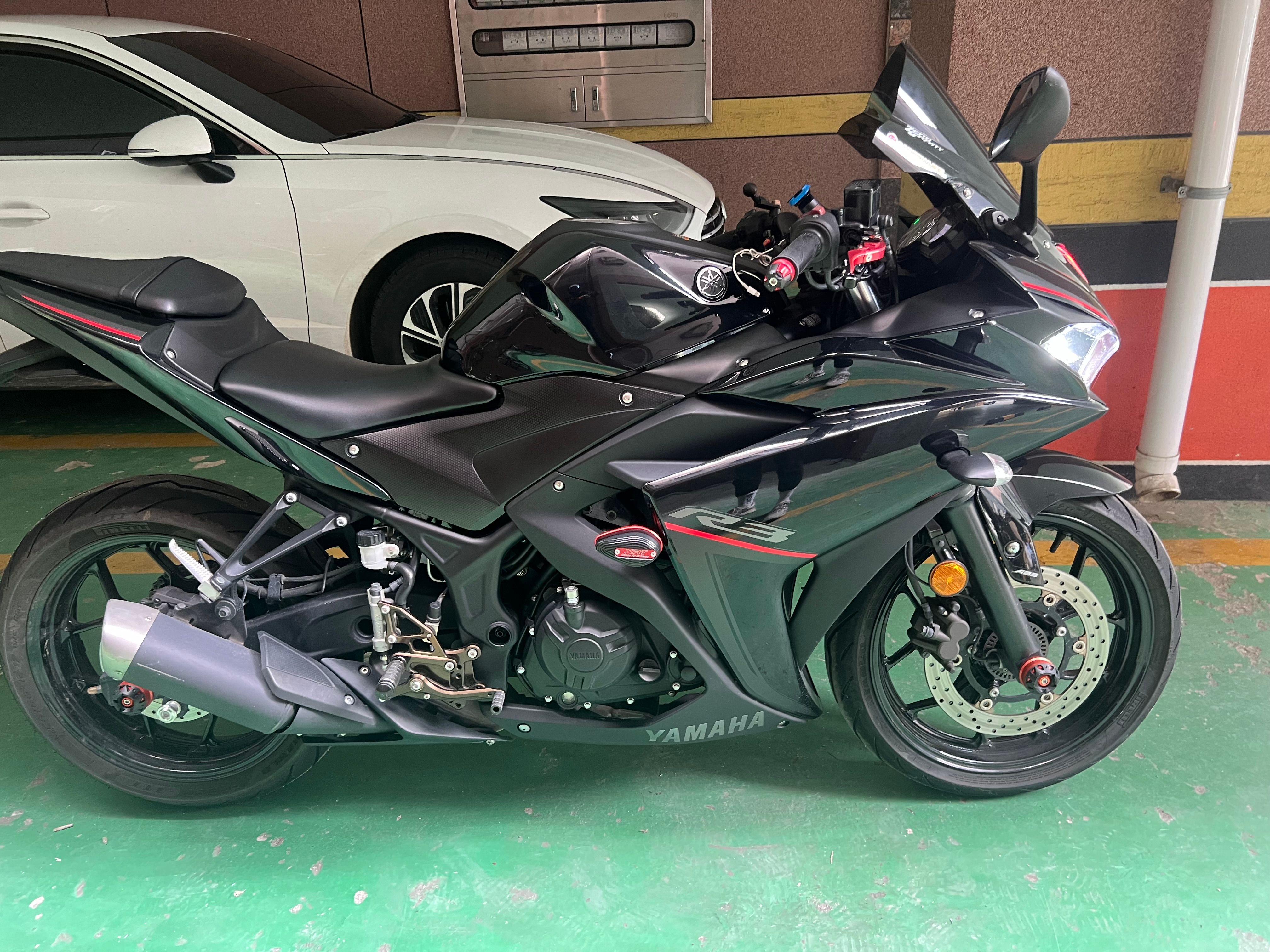 야마하 YZF R3 more
