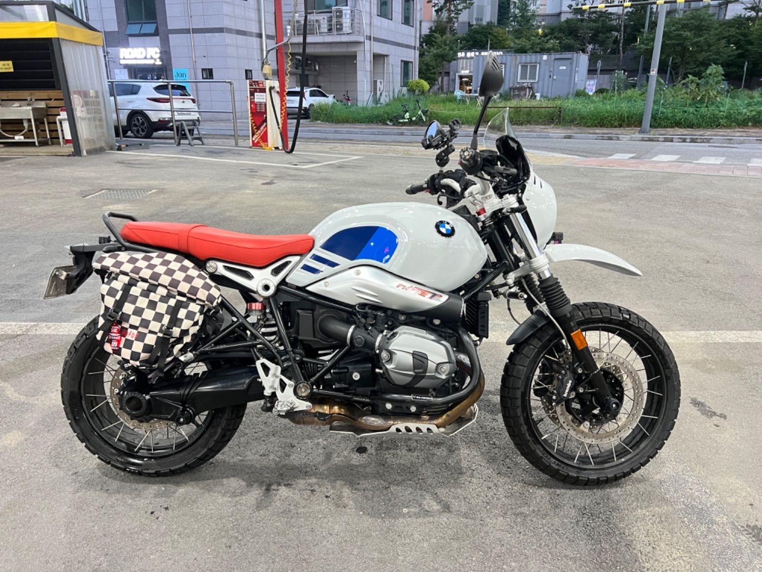 BMW R nine T 어반 GS 2018 화이트 사진 1