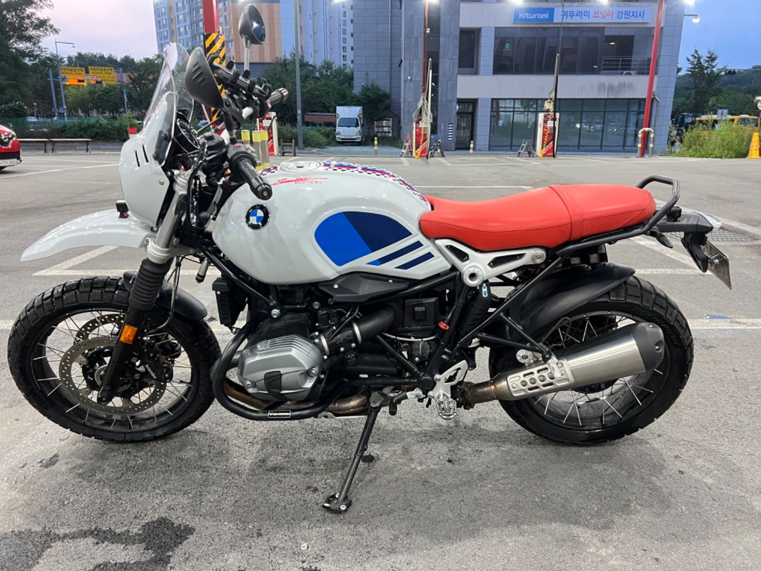 BMW R nine T 어반 GS 2018 화이트 사진 2