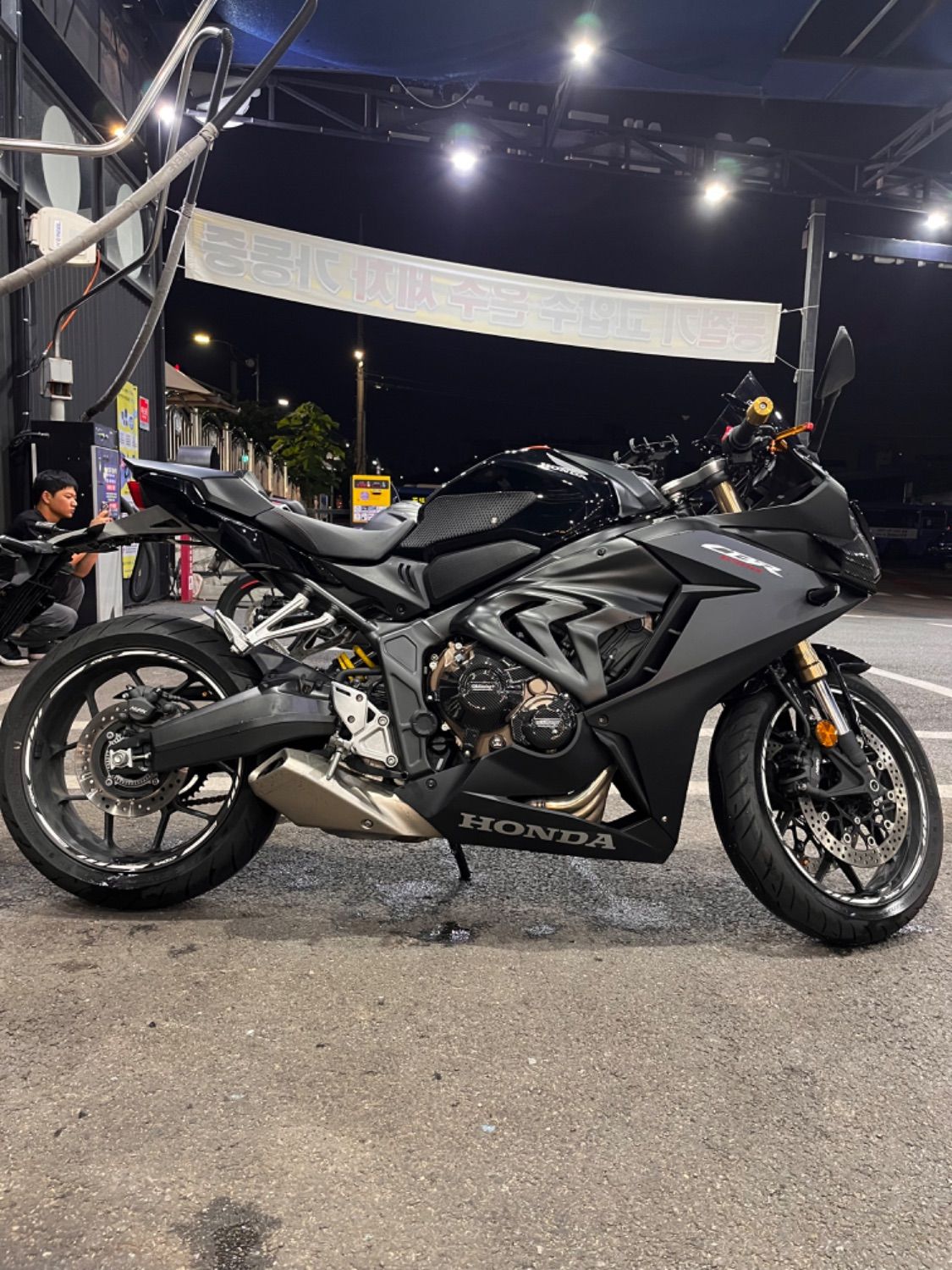 혼다 CBR 650 R MT thumb 2