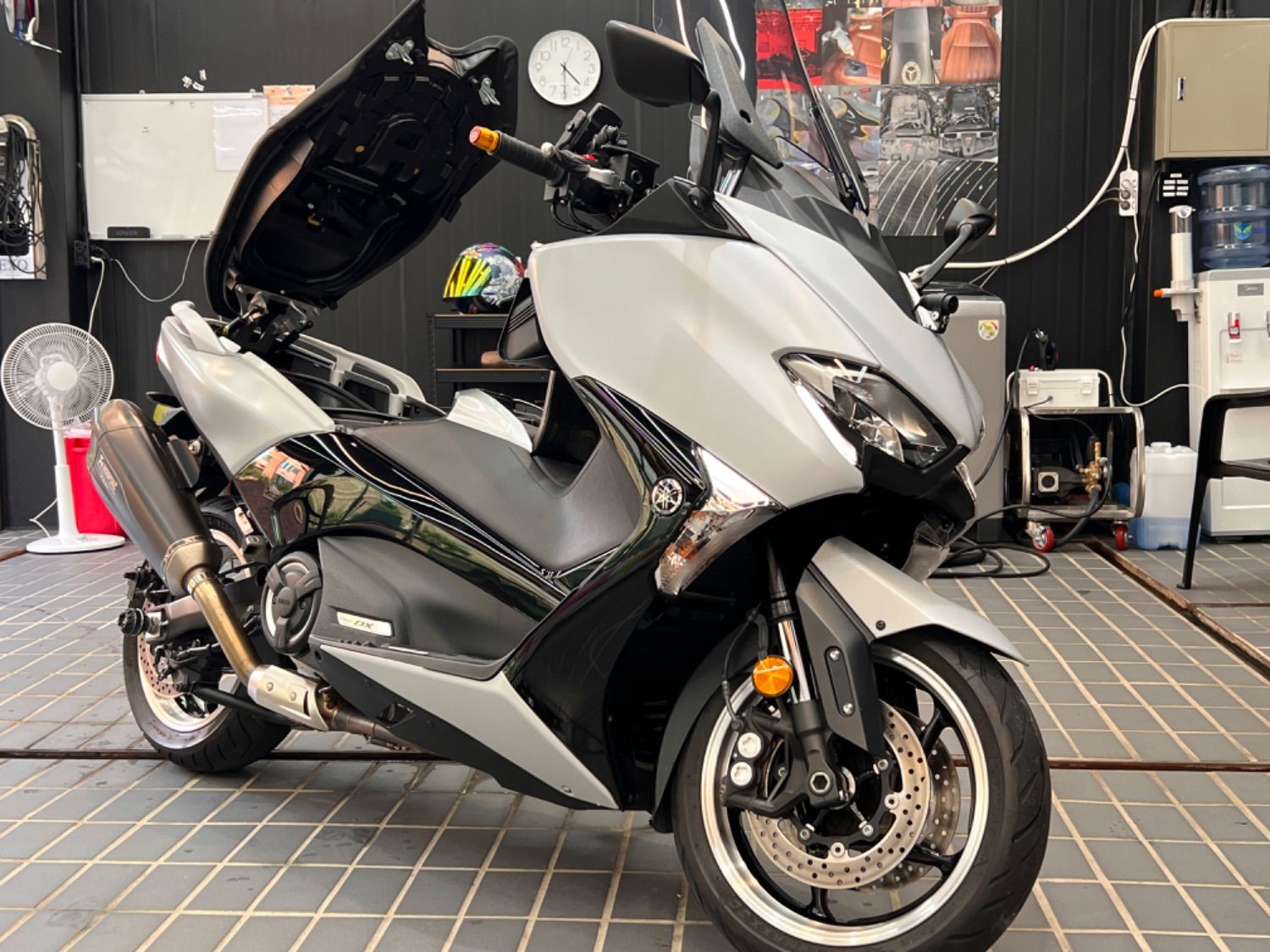 야마하 TMAX DX more