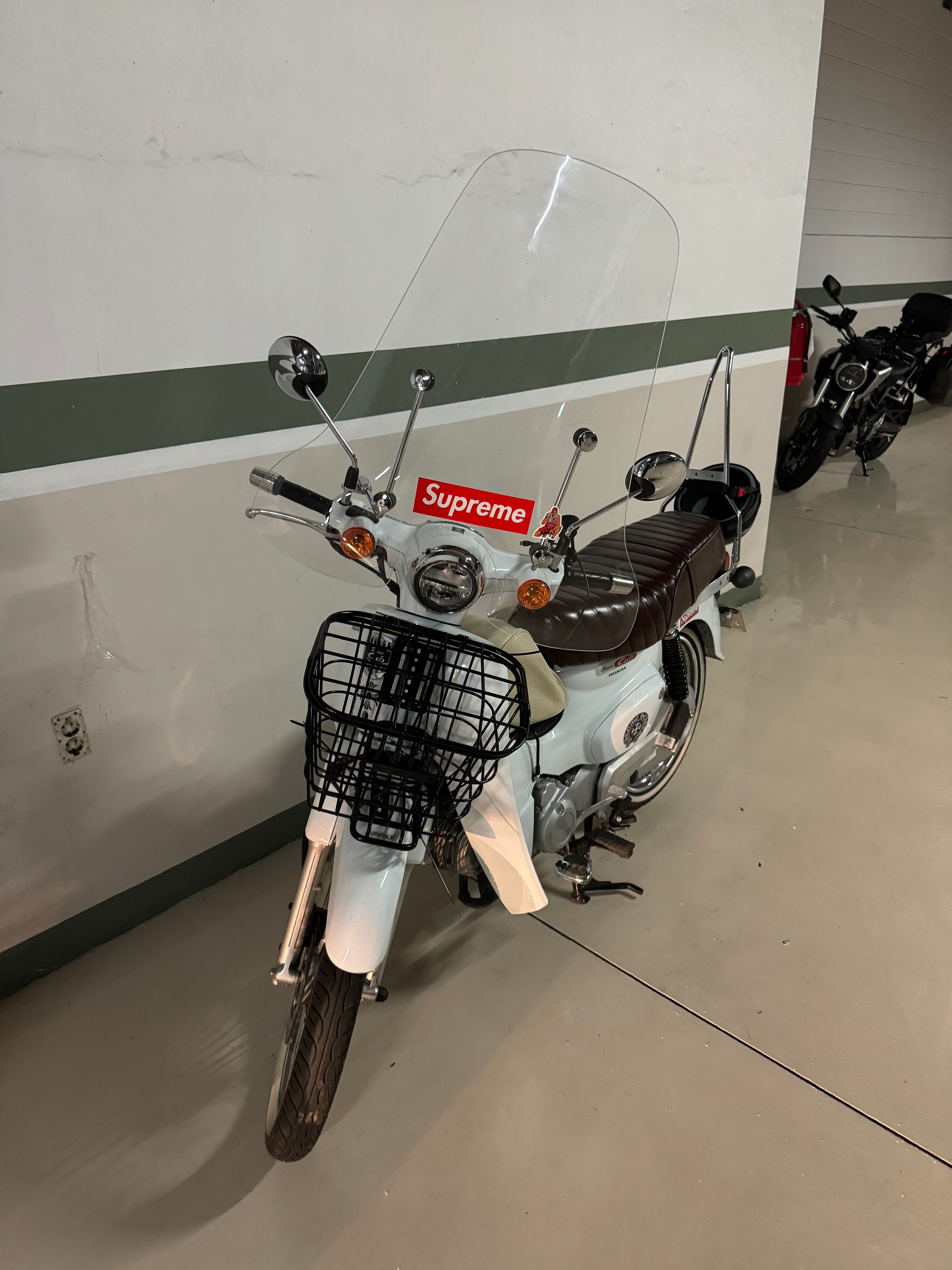 혼다 슈퍼 커브 110 thumb 2