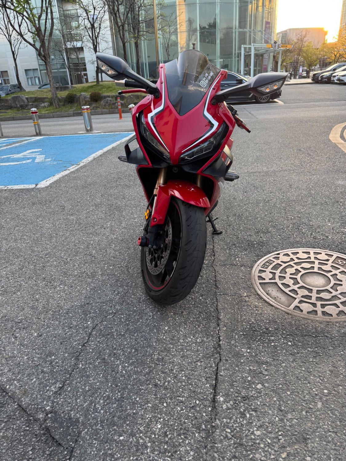 혼다 CBR 650 R 2021 레드 사진 1