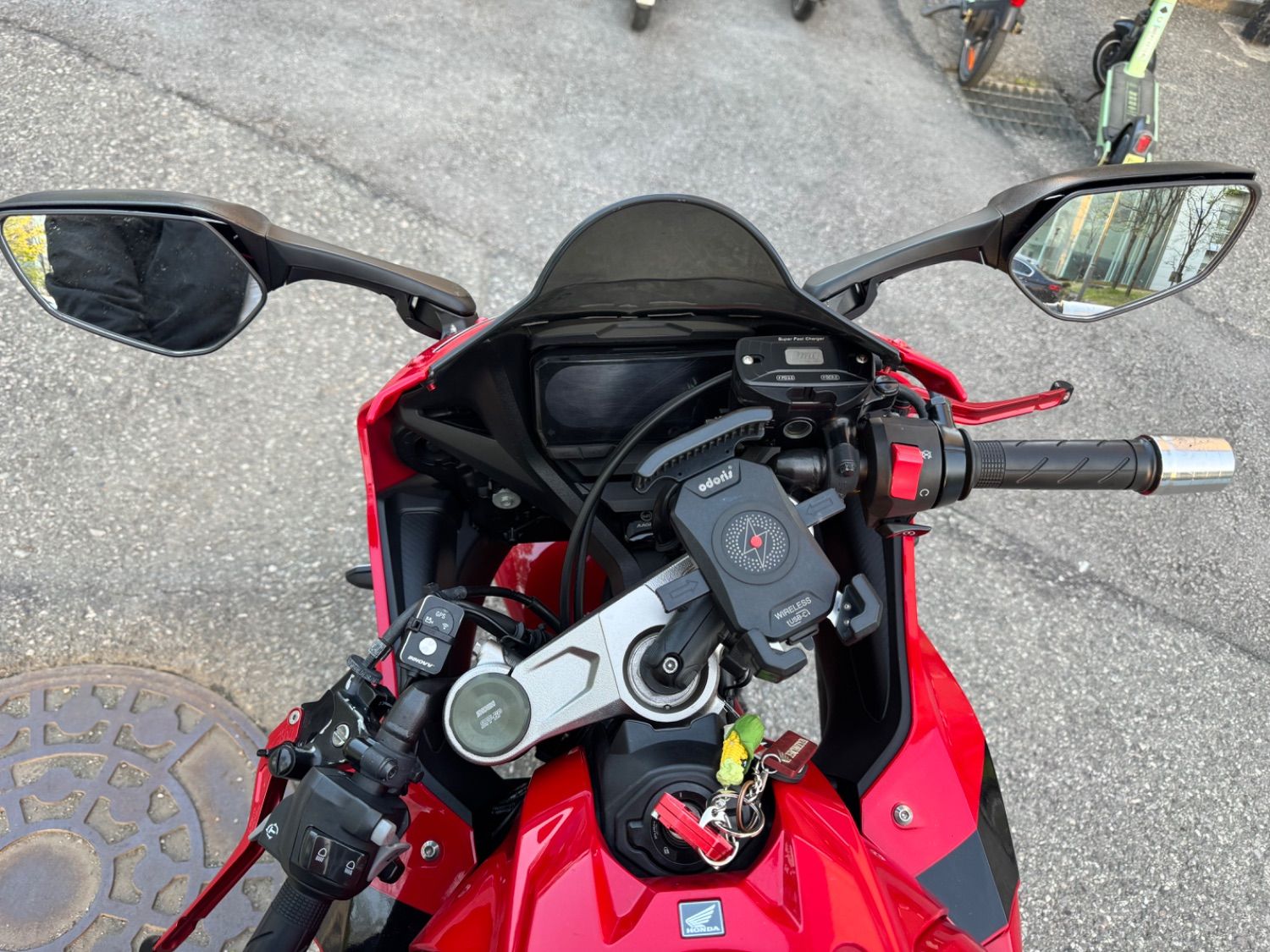 혼다 CBR 650 R 2021 레드 사진 5