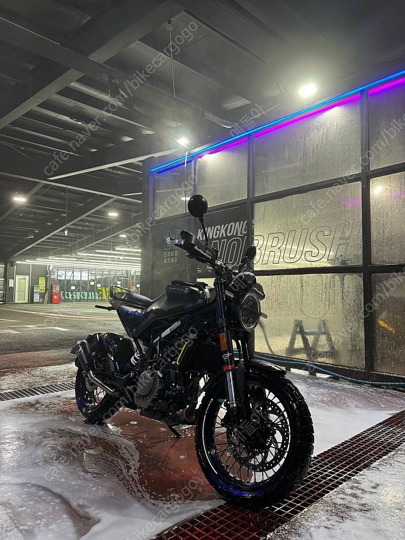 허스크바나 스바르트필렌 125 more