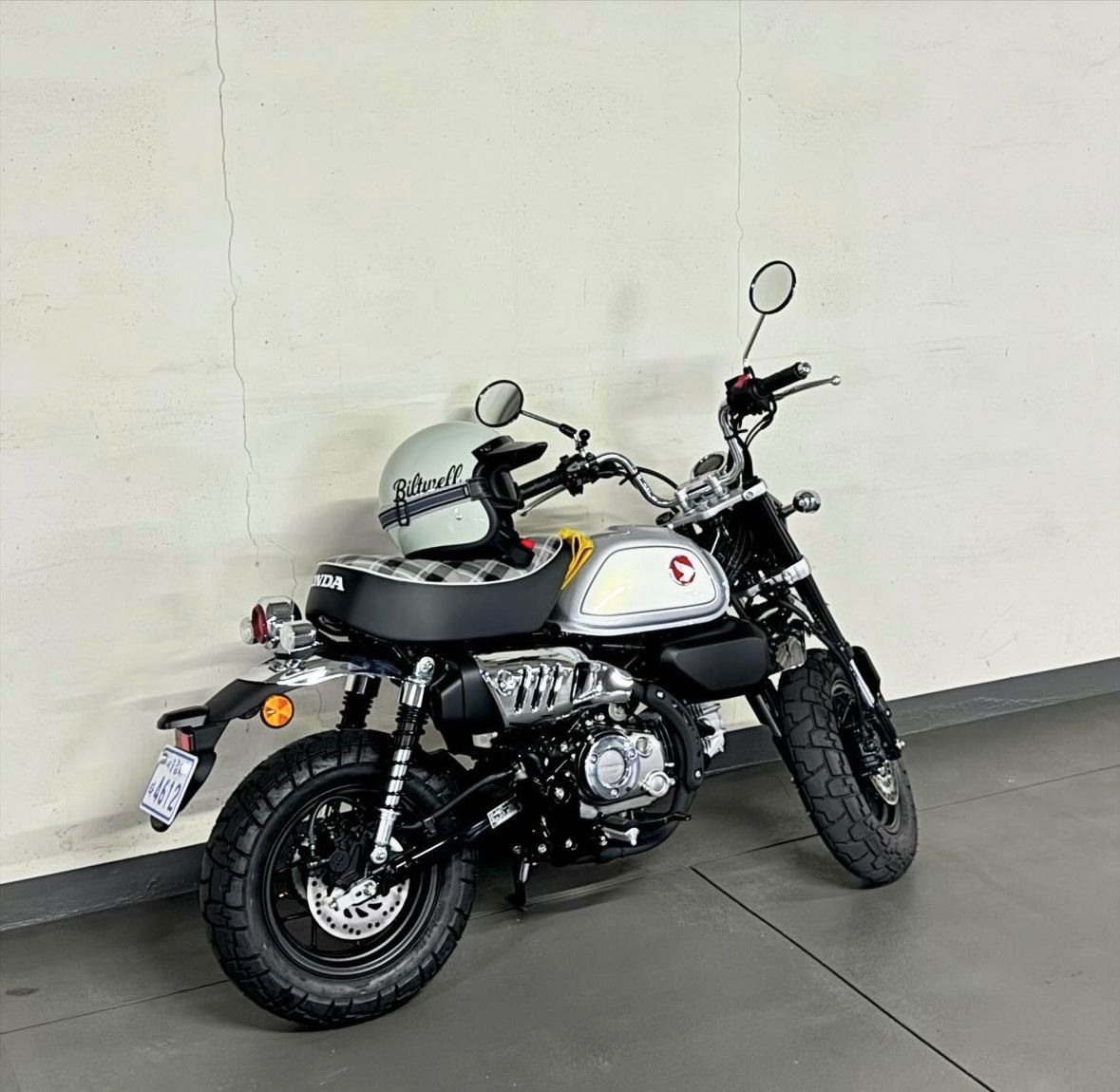 혼다 슈퍼 커브 110 thumb 2