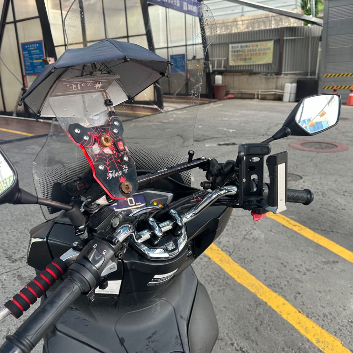 혼다 PCX 125 thumb 2