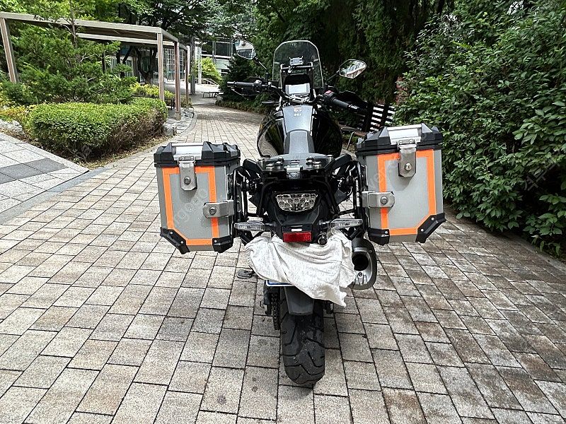 스즈키 브이스트롬 1050 more