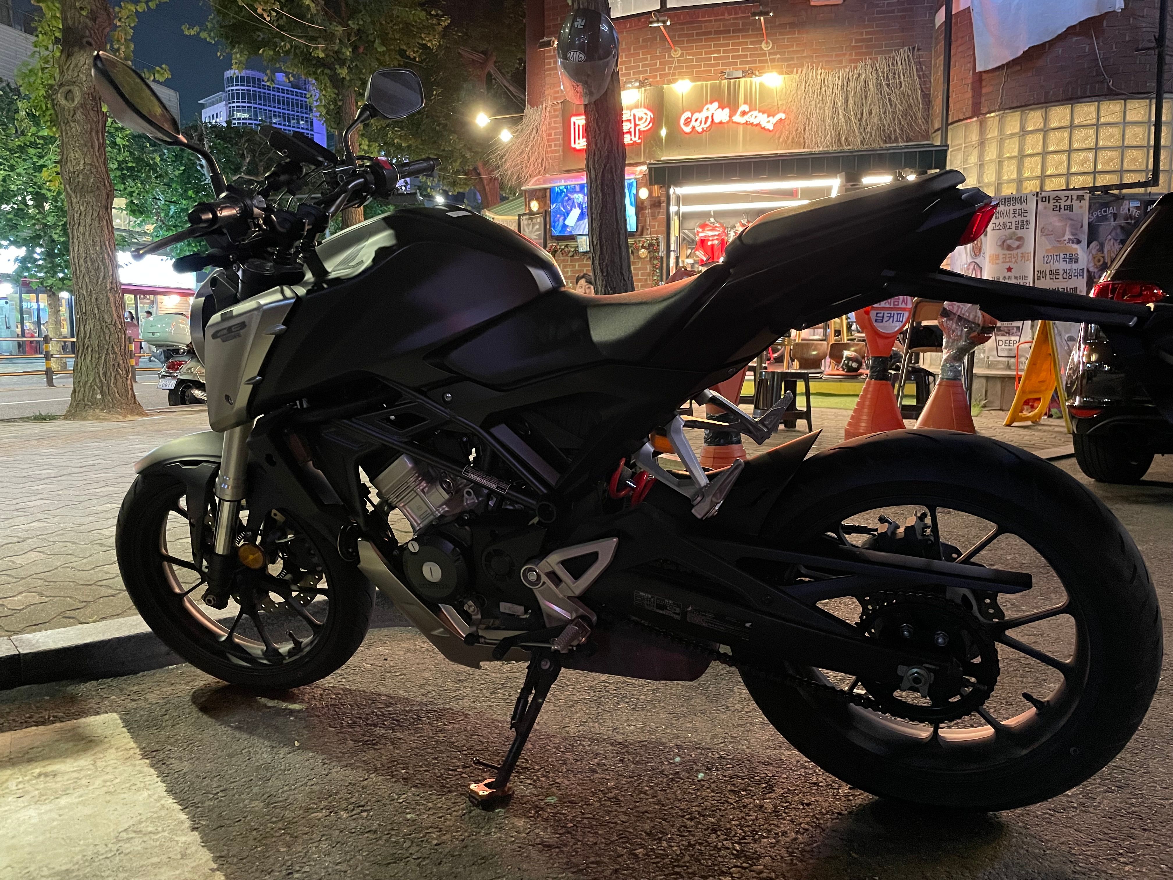 혼다 CB 125 R more