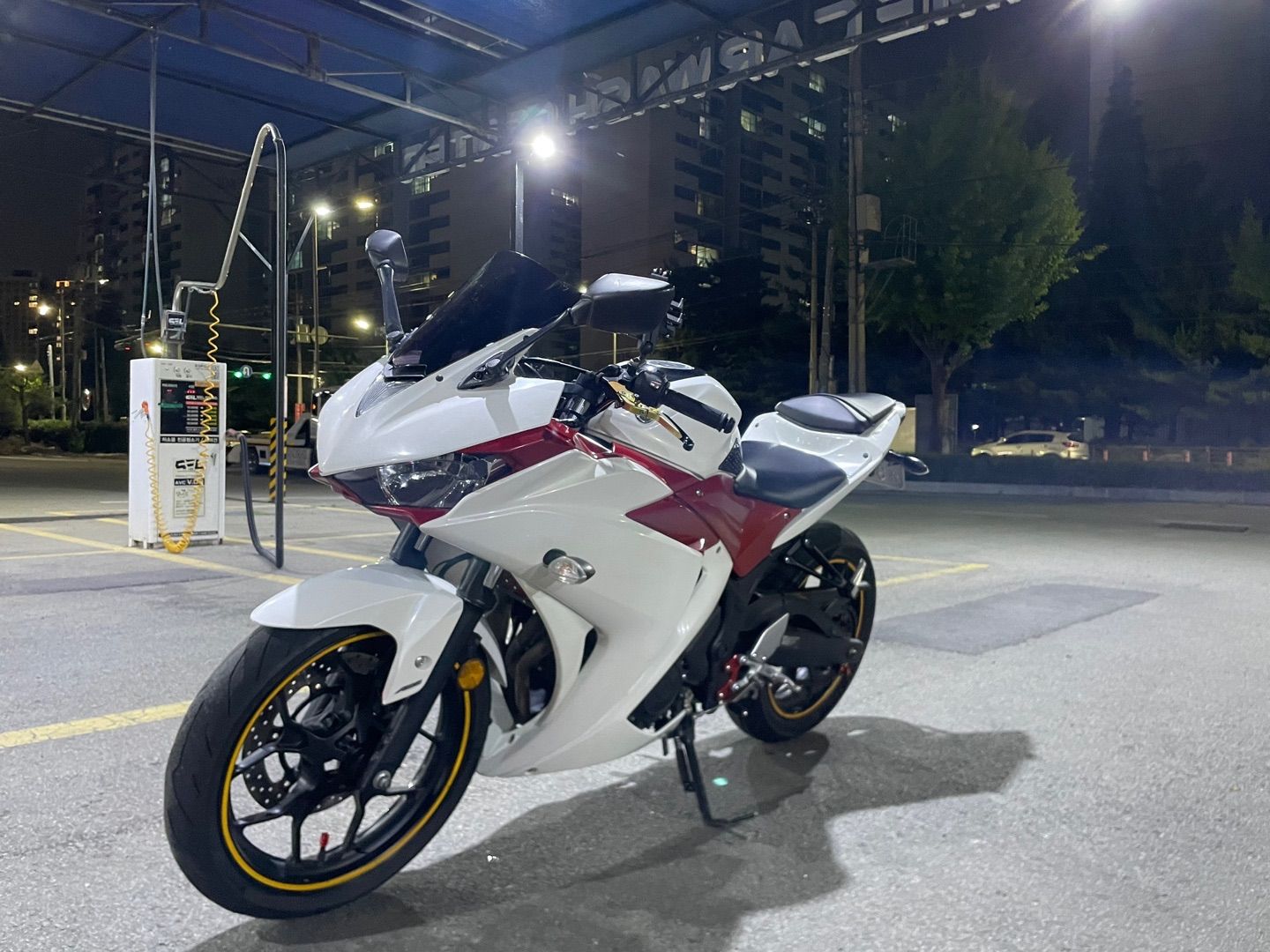 야마하 YZF R3 thumb 2