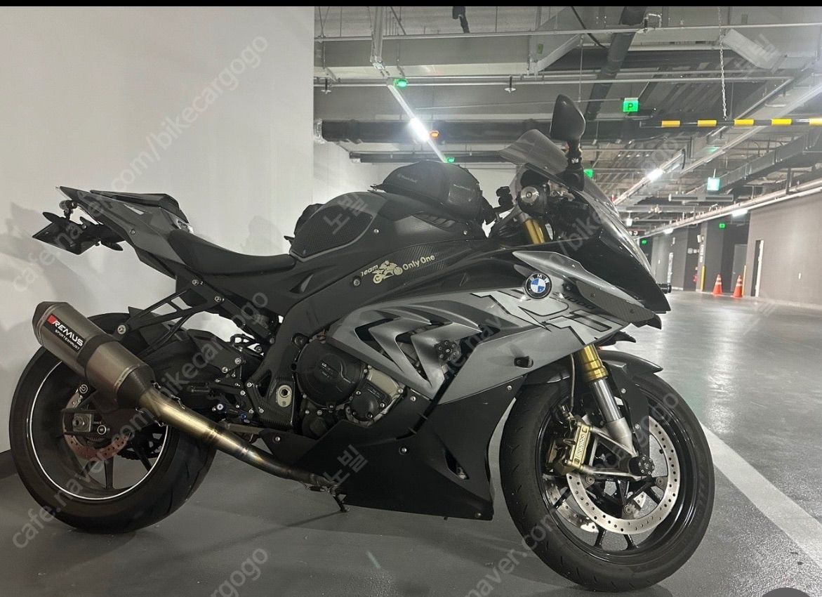 BMW S 1000 RR 2017 블랙 사진 2