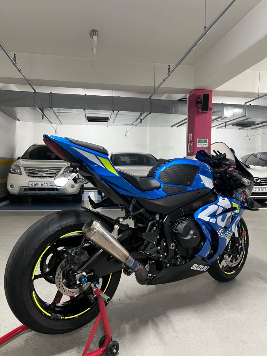 스즈키 GSX R 1000 ABS thumb 2