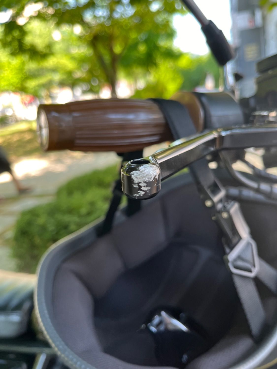 로얄엔필드 인터셉터 650 more