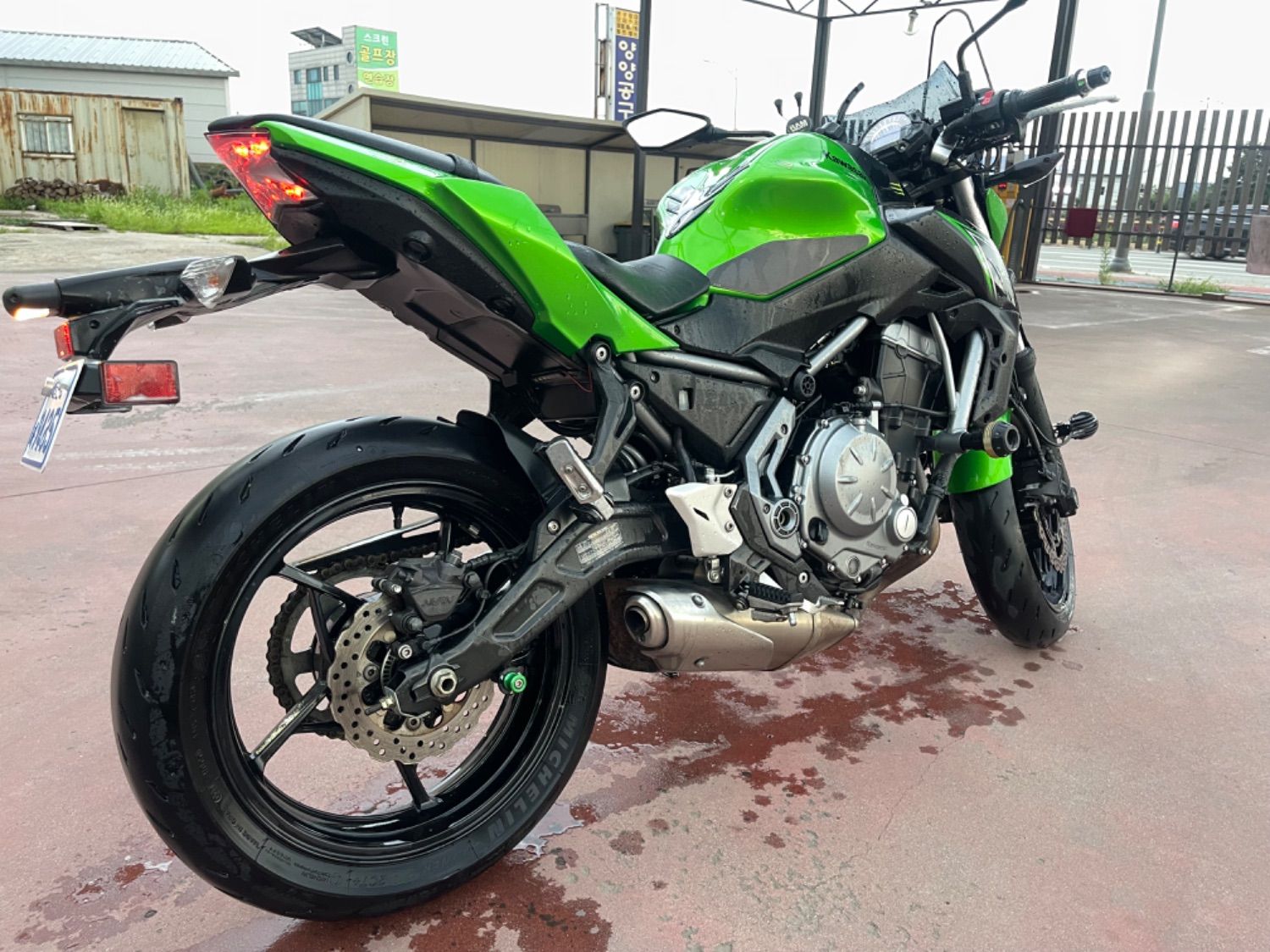 가와사키 Z 650 RS thumb 2