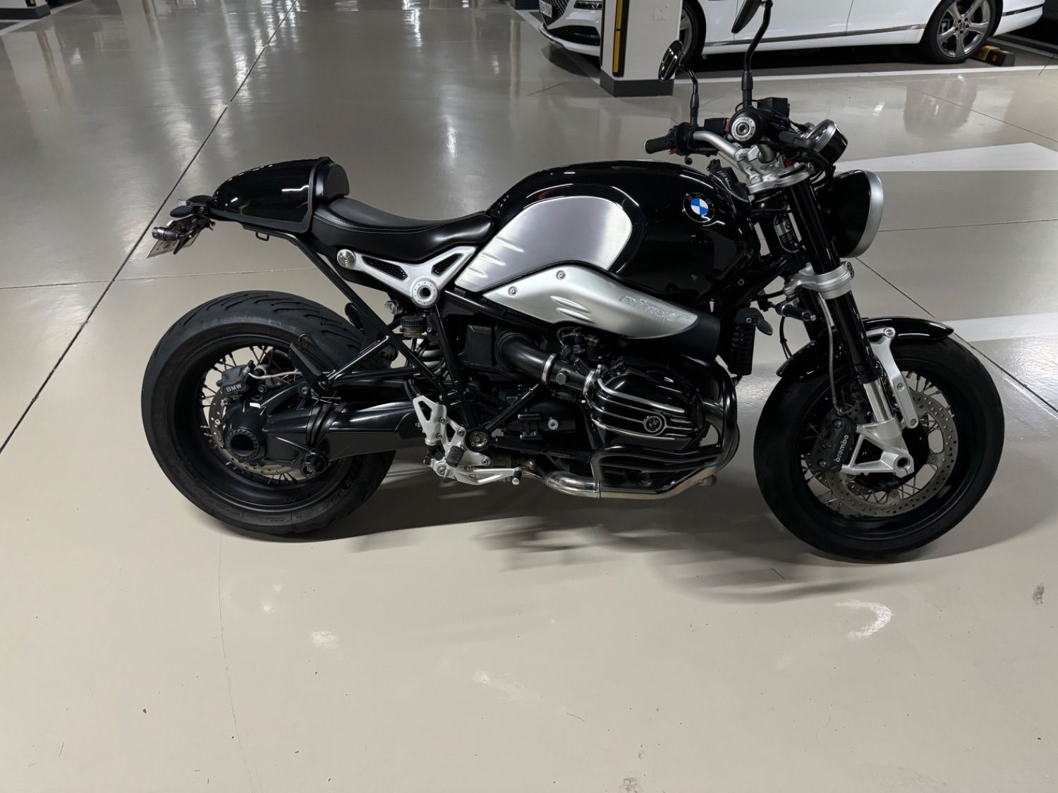 BMW R nine T  more