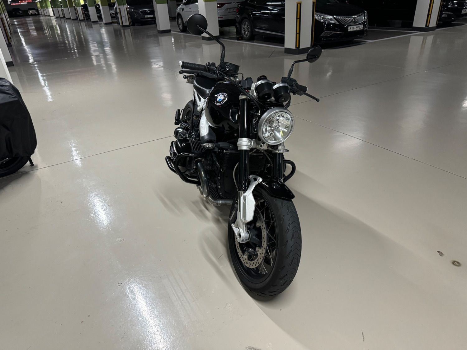 BMW R nine T 2018 블랙 사진 4