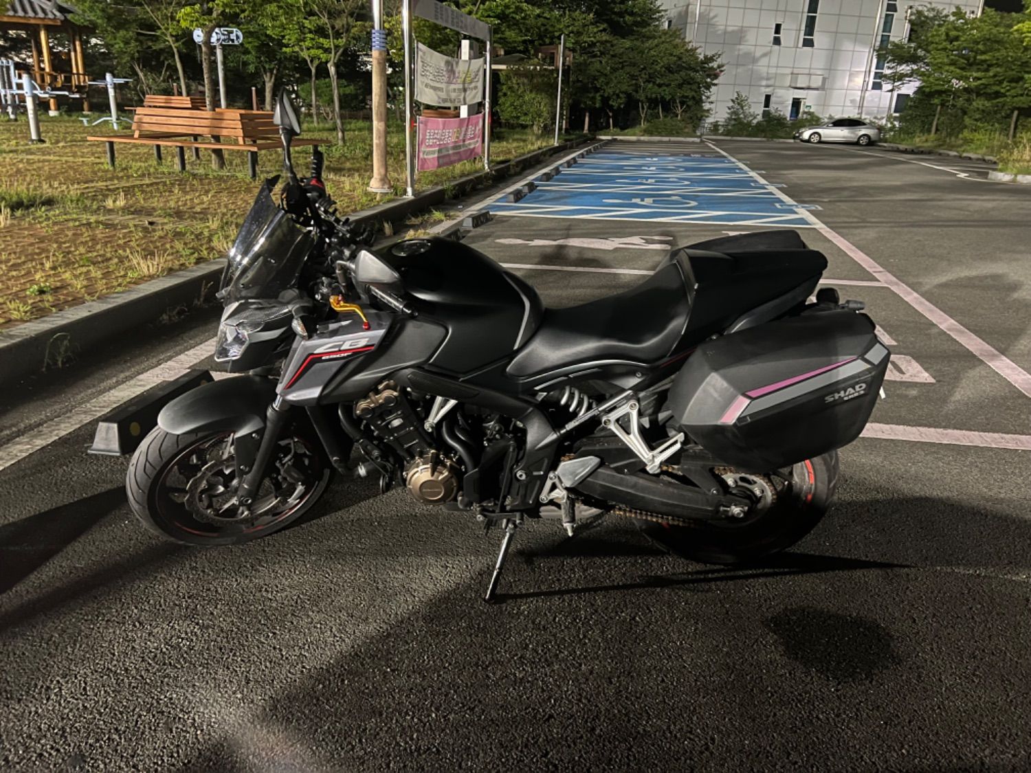 혼다 CB 650 F 2018 사진 3