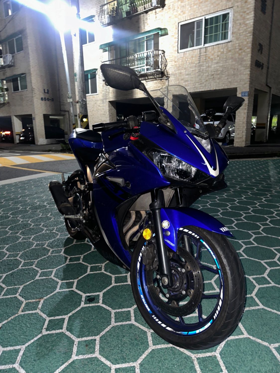 야마하 YZF R3 thumb 2