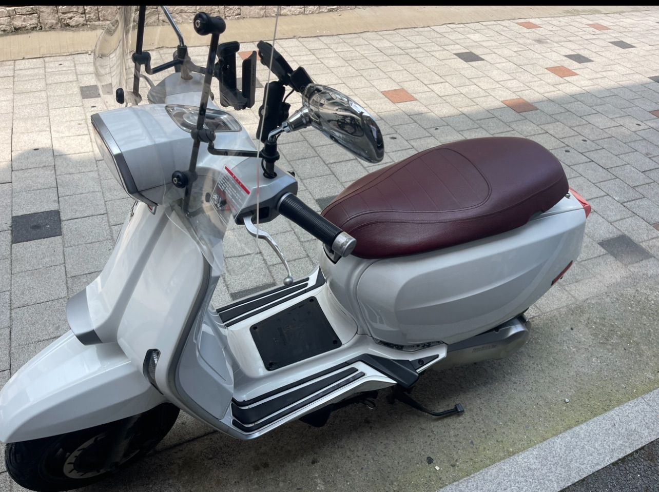 람브레타 V 125 thumb 2