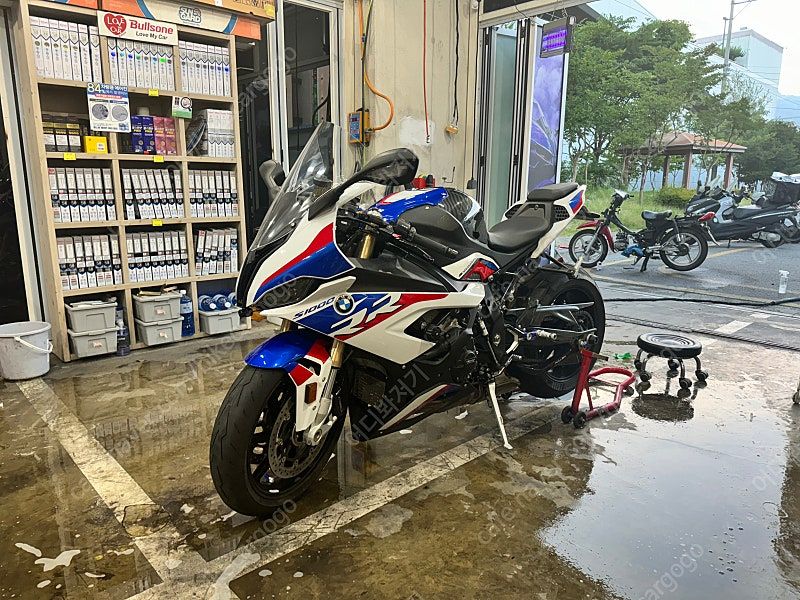 BMW S 1000 RR thumb 2