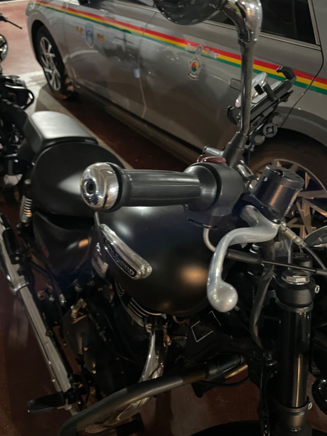 로얄엔필드 메테오 350 thumb 2