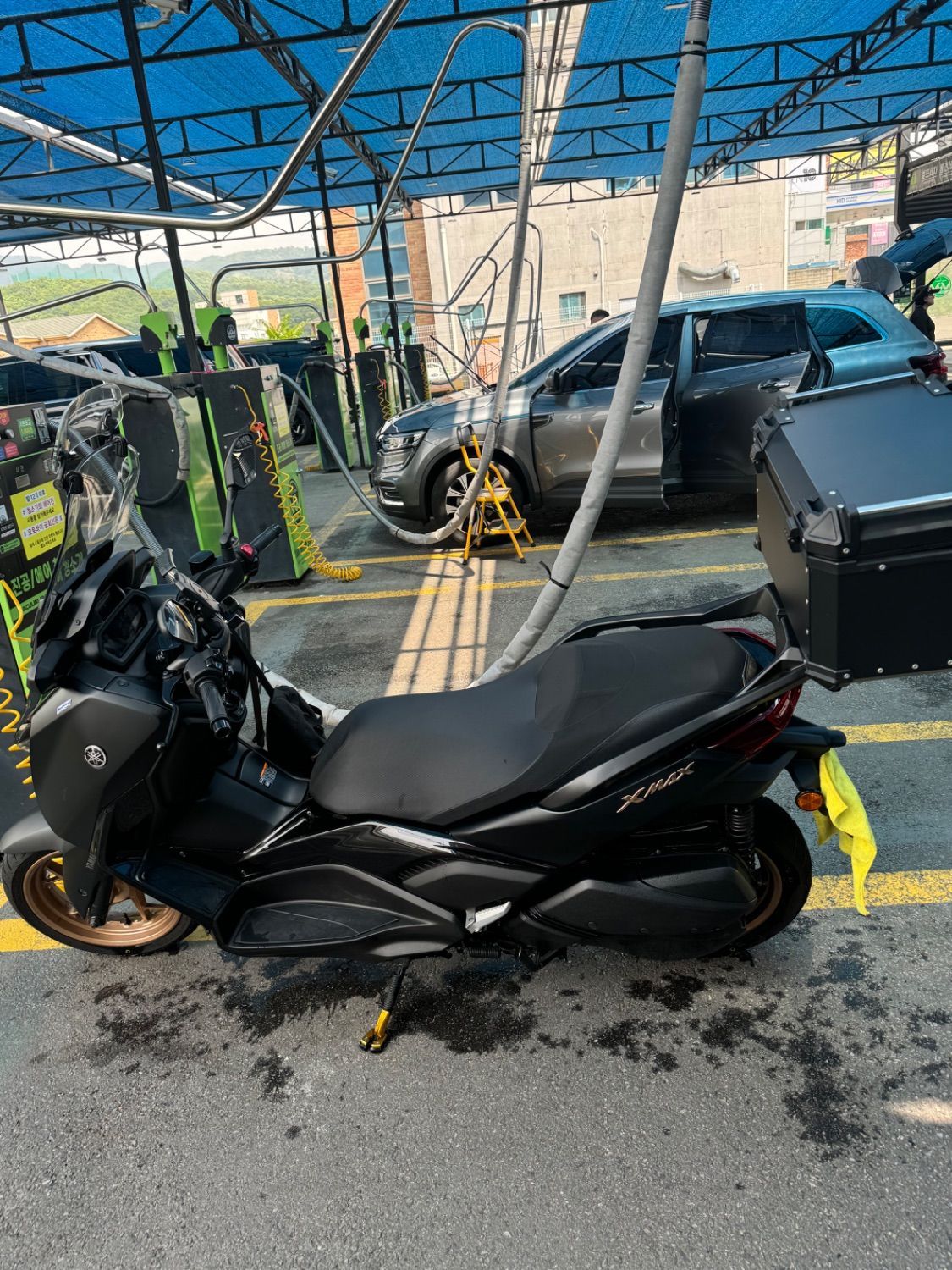 야마하 XMAX 300 ABS thumb 2