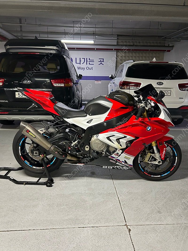 BMW S 1000 RR more