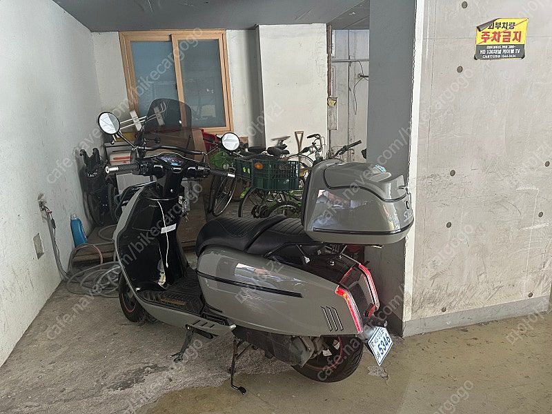 빅토리아 니키 125 thumb 2