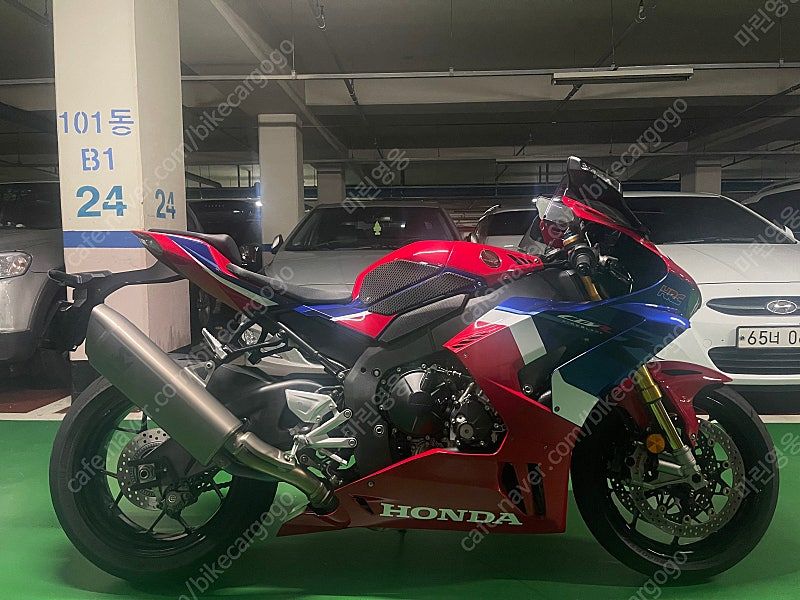 혼다 CBR 1000 RR more
