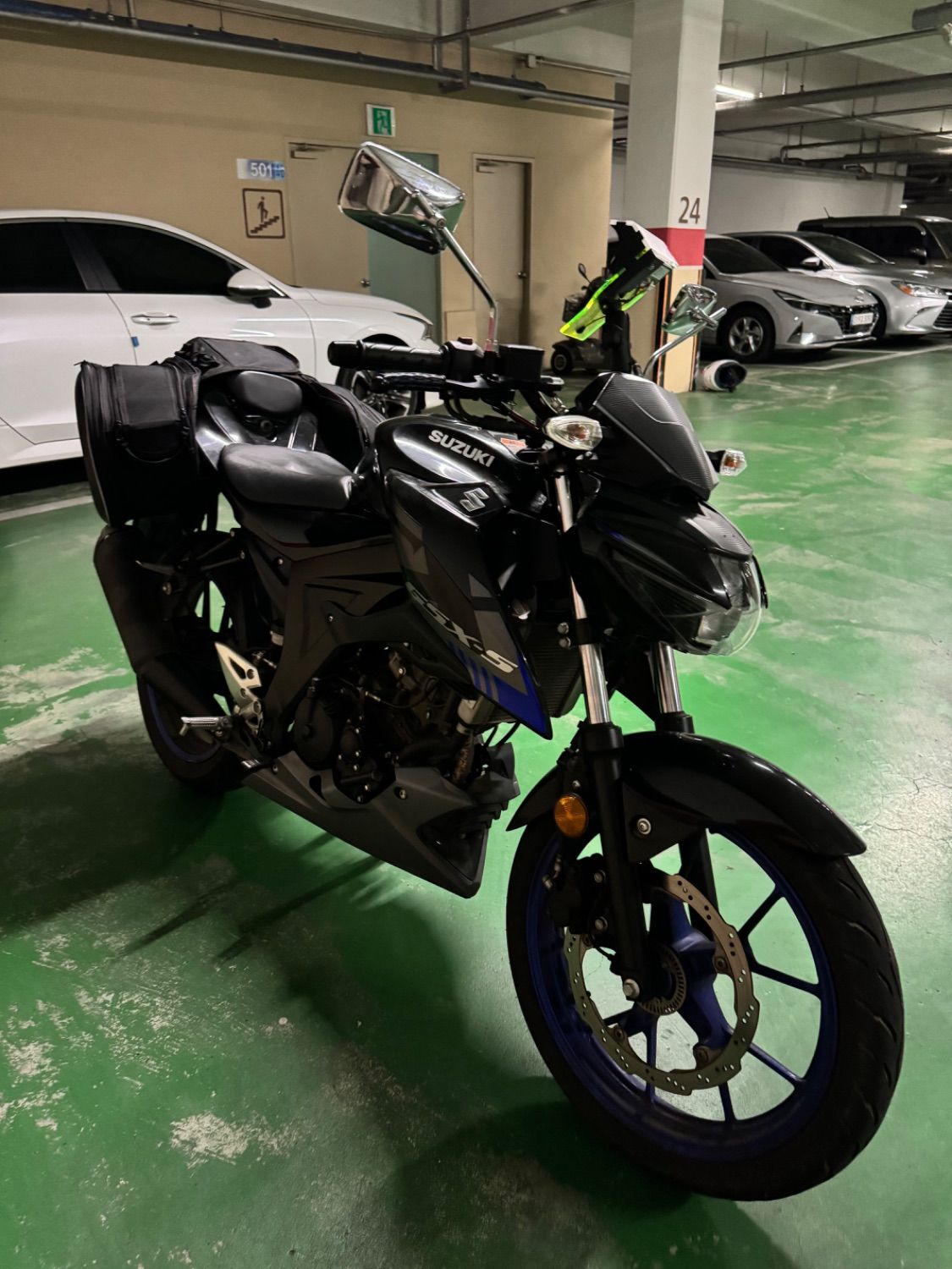 스즈키 GSX S 125 thumb 2