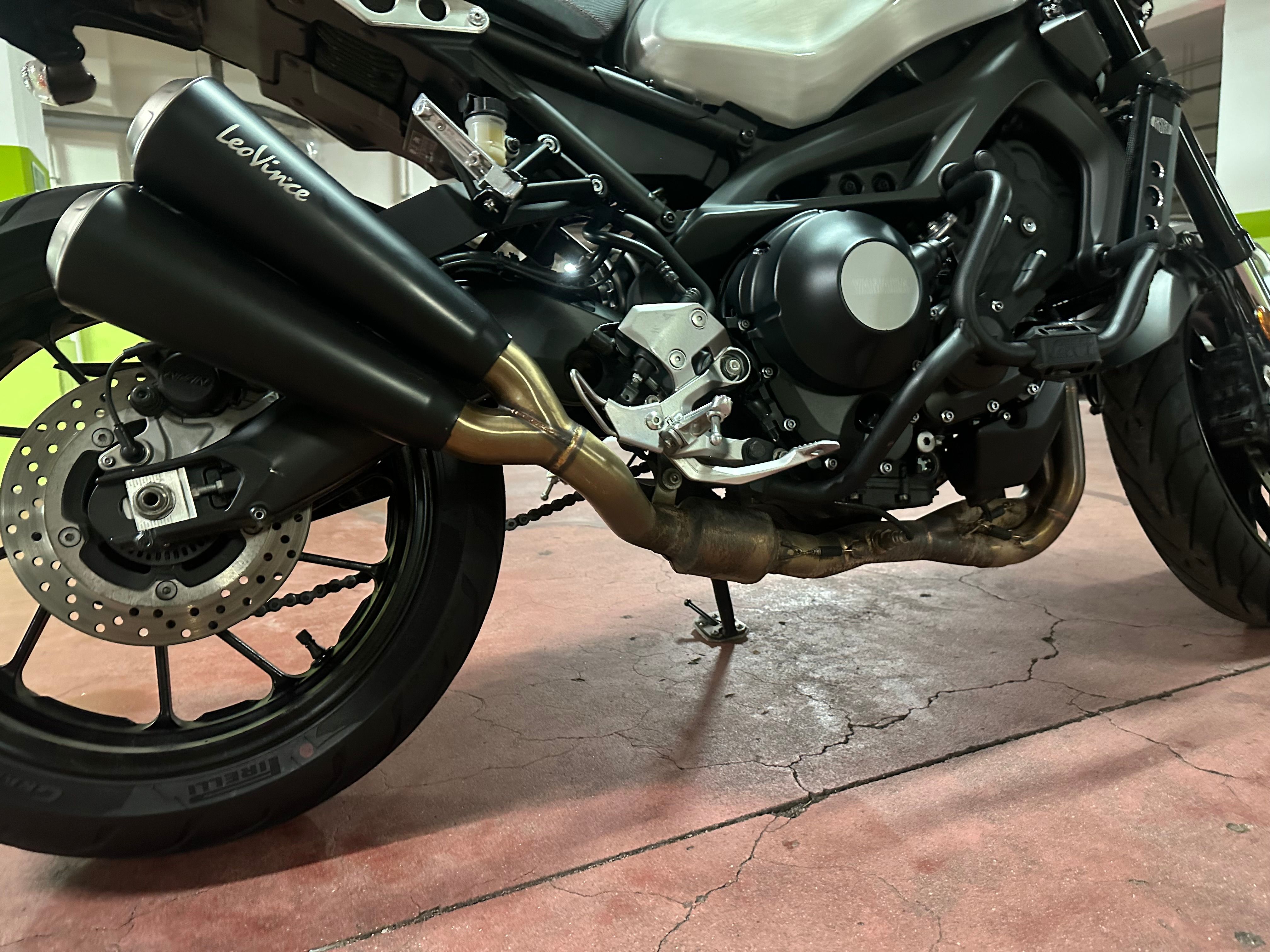 야마하 XSR 900 more