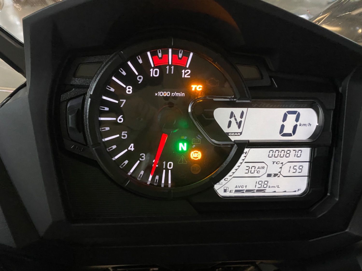 스즈키 브이스트롬 650 XT thumb 2