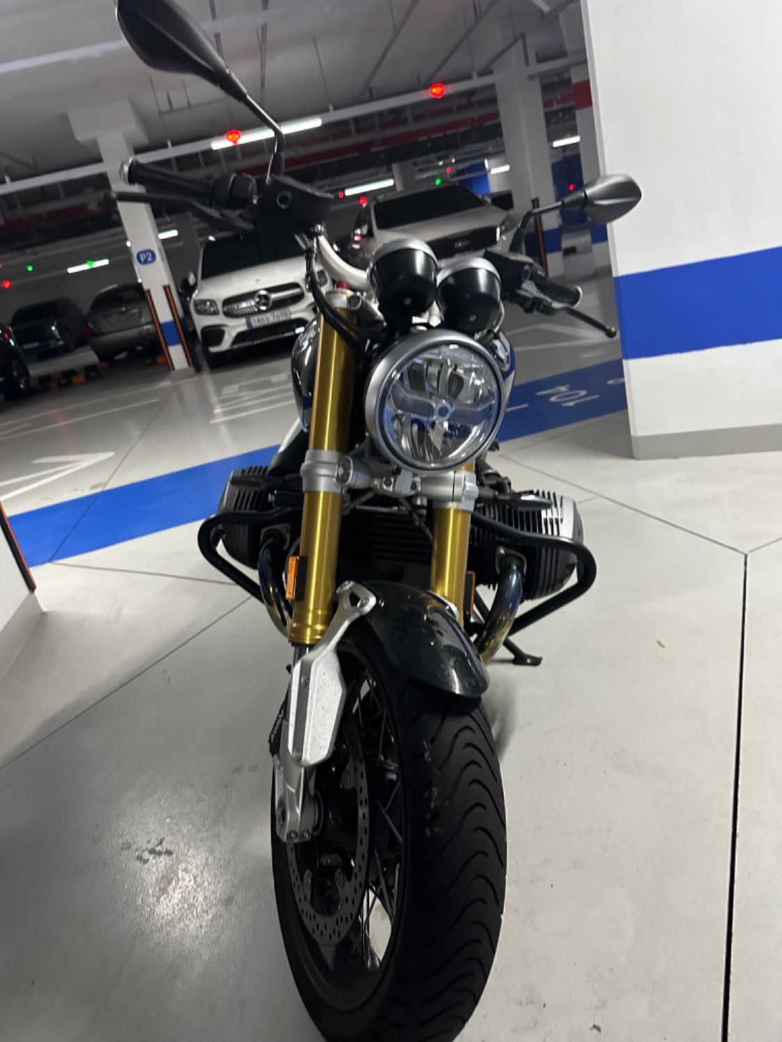 BMW R nine T 2023 블랙 사진 1