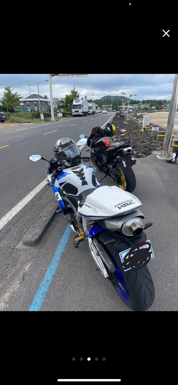 혼다 CBR 600 RR thumb 2