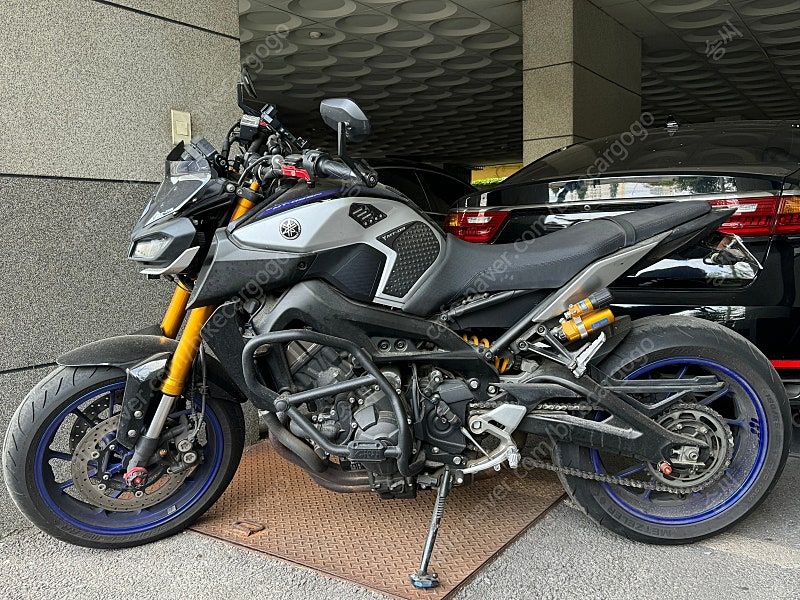 야마하 MT 09 SP thumb 2